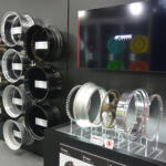 【画像】新時代のスポーツホイールが集結！　WORKブースでアルミホイールの最先端を体感せよ【東京オートサロン2026】 〜 画像2