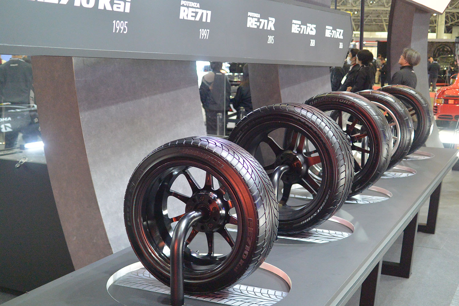 東京オートサロン2026のブリヂストンブースでポルシェ959を展示 〜 画像7