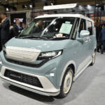 【画像】ダイハツブースは“オモシロ”と“マジメ”が同居する空間！　まさかの「親子ゲンカ」企画から注目のショーカーまで全部見せ!!【東京オートサロン2026】 〜 画像23