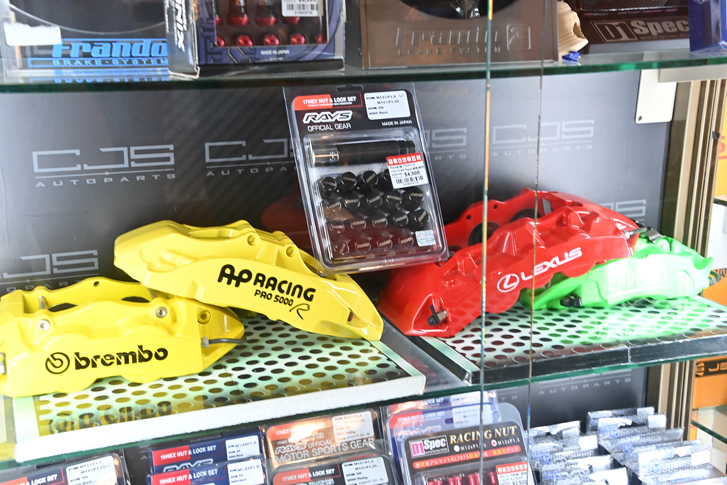 台湾のカー用品店の様子