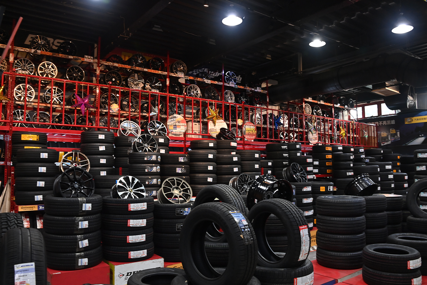 危なすぎるパチモノホイールが正規品の隣で堂々と売られていた 〜 画像12