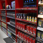 【画像】RAYSの絶大な人気にあやかって……RAVSってダメだろ！　台湾では怪しすぎるパクリホイールが堂々と売られていた 〜 画像13