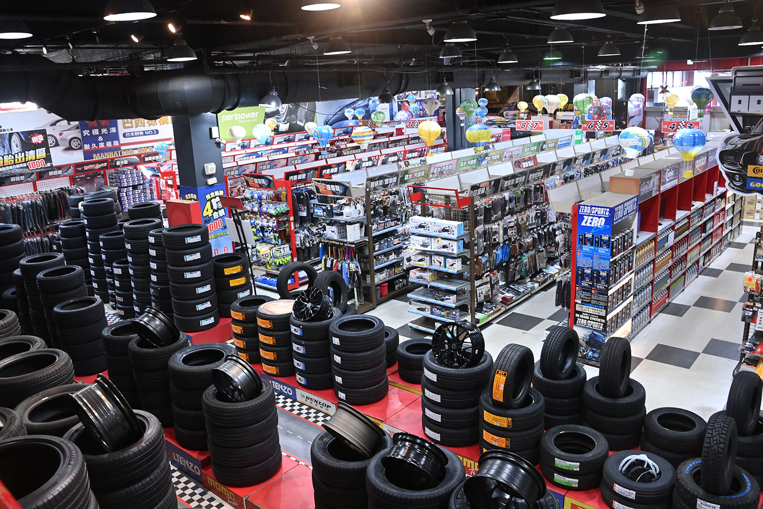 台湾のカー用品店