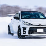 GRヤリス＆カローラがゲレンデを爆走！　トヨタの「SNOW DRIVE 2026 IN NAEBA」は「そのためだけ」に行く価値アリ!!