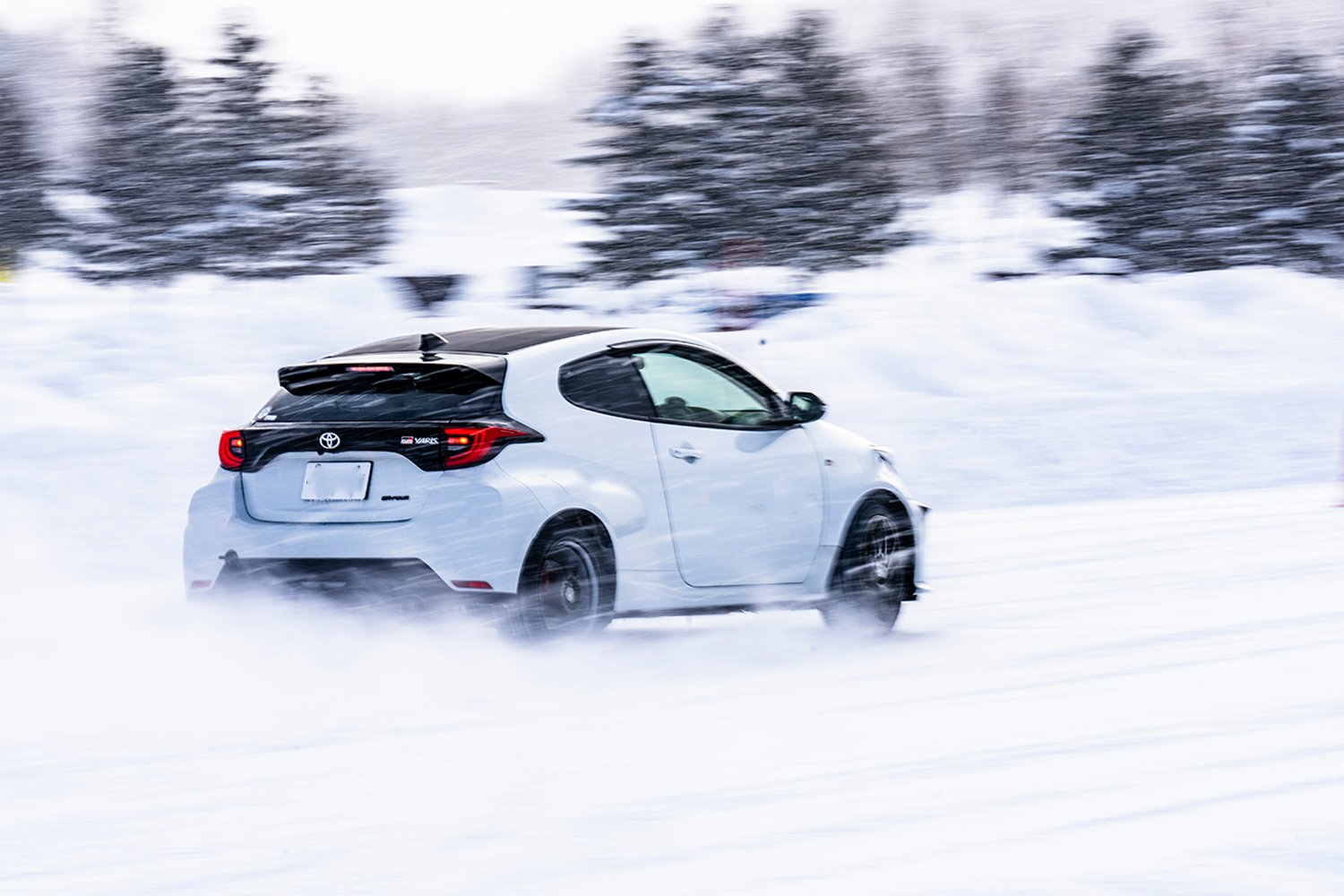 トヨタが老舗スキーリゾート「苗場スキー場」をジャック 〜 画像7