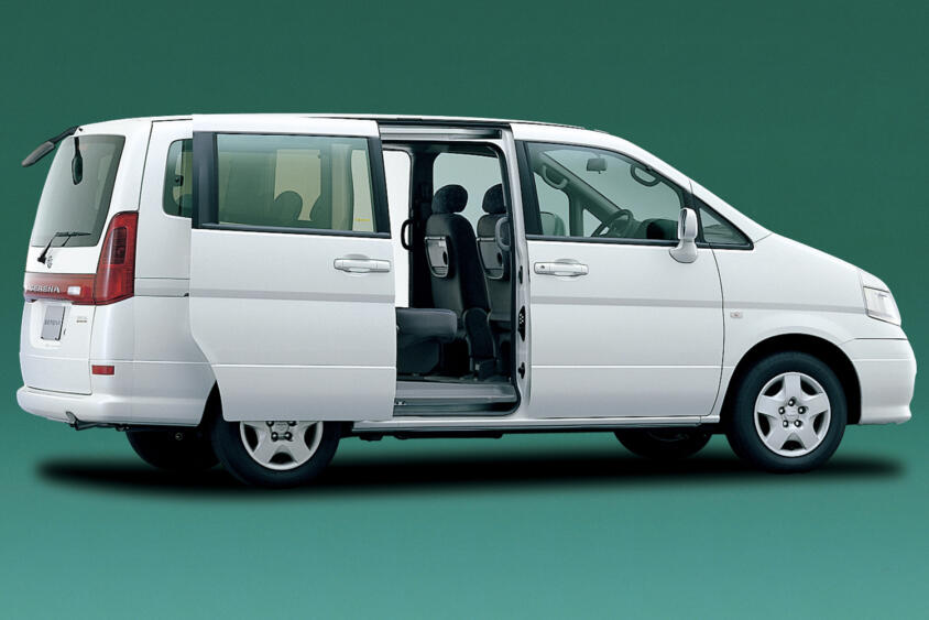 車道側になる右側スライドドアって必要？　もっといえば電動化なんて不要じゃない？　ミニバンマイスターが出した答えとは！