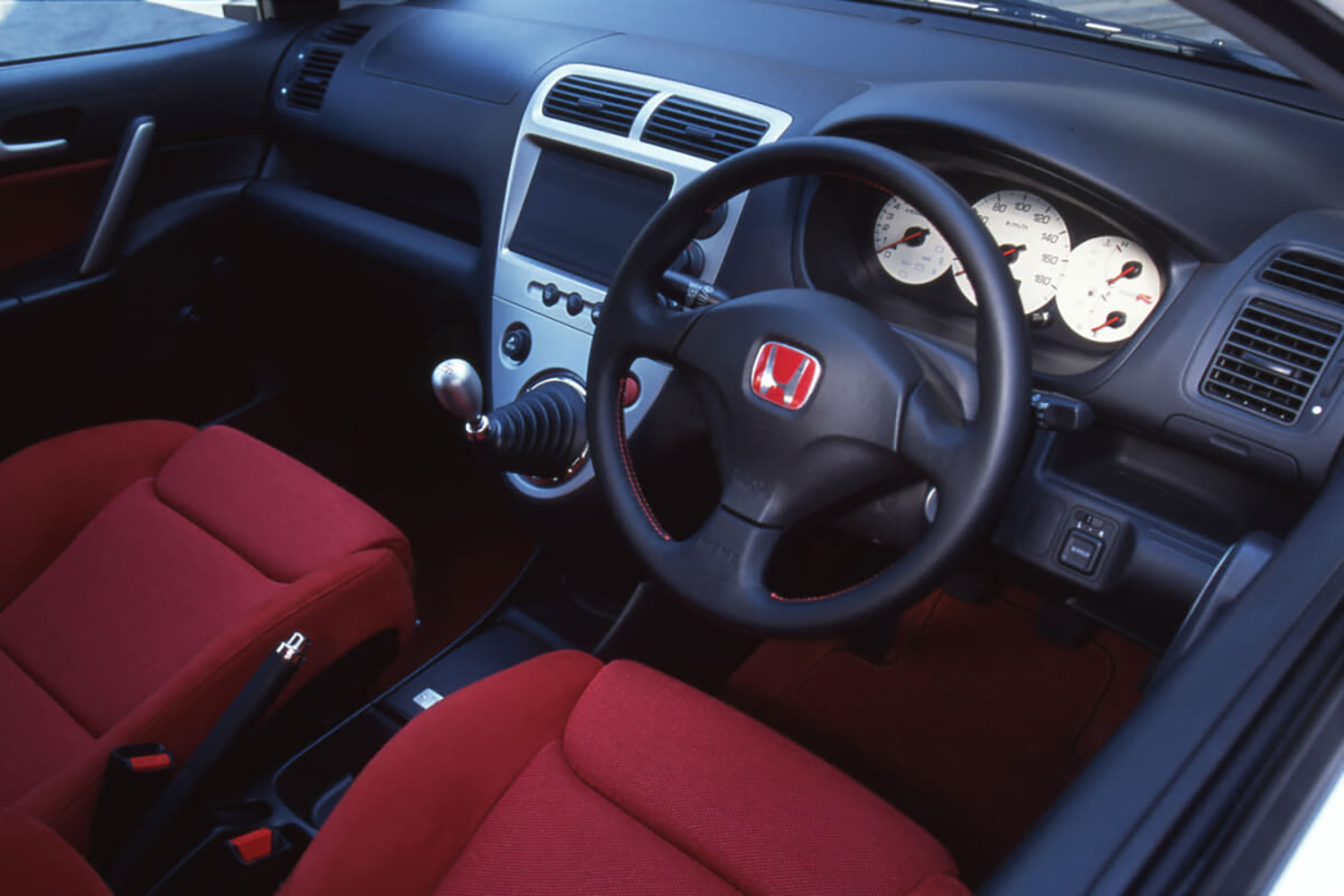 ホンダ・シビックタイプR（EP3）の車内 〜 画像26