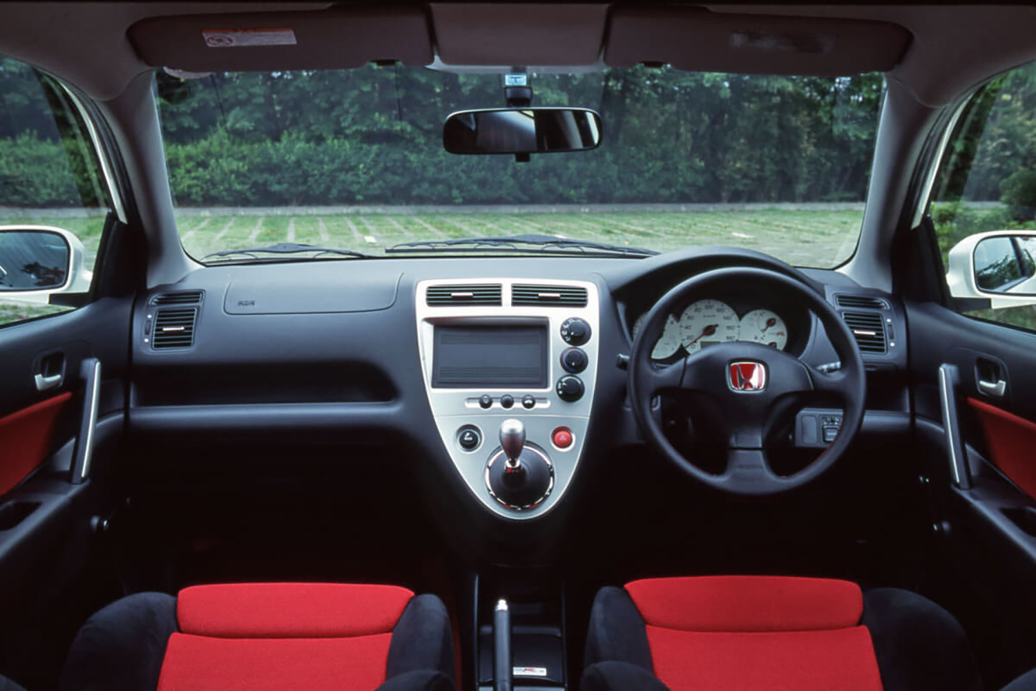 ホンダ・シビックタイプR（EP3）の車内 〜 画像8