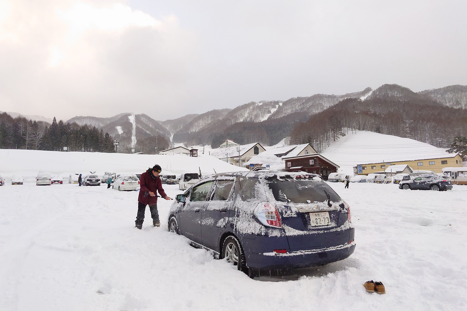 スキー場へはボロいクルマで行った方が気がラクな理由 〜 画像4