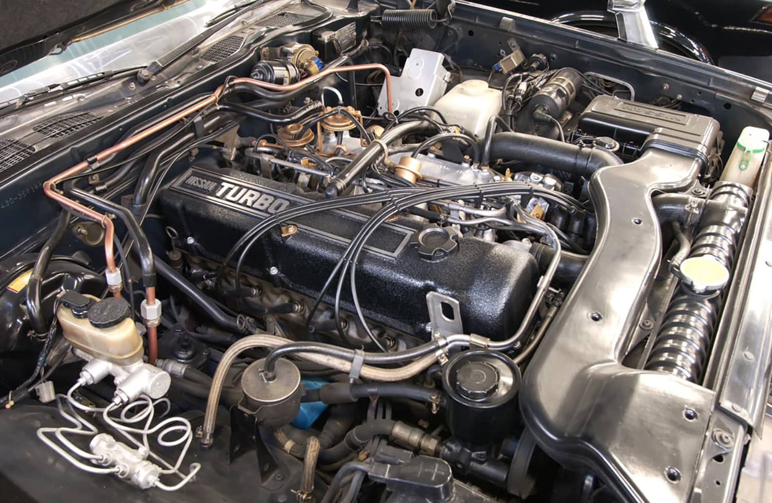 日産L型ターボエンジン