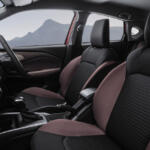 【画像】オヤジ感涙の車名「スターレット」が南アフリカで生き残っている！　よく見るとその顔は……馴染みのあるアイツだった 〜 画像7