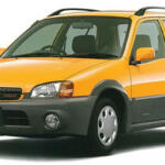 【画像】オヤジ感涙の車名「スターレット」が南アフリカで生き残っている！　よく見るとその顔は……馴染みのあるアイツだった 〜 画像18