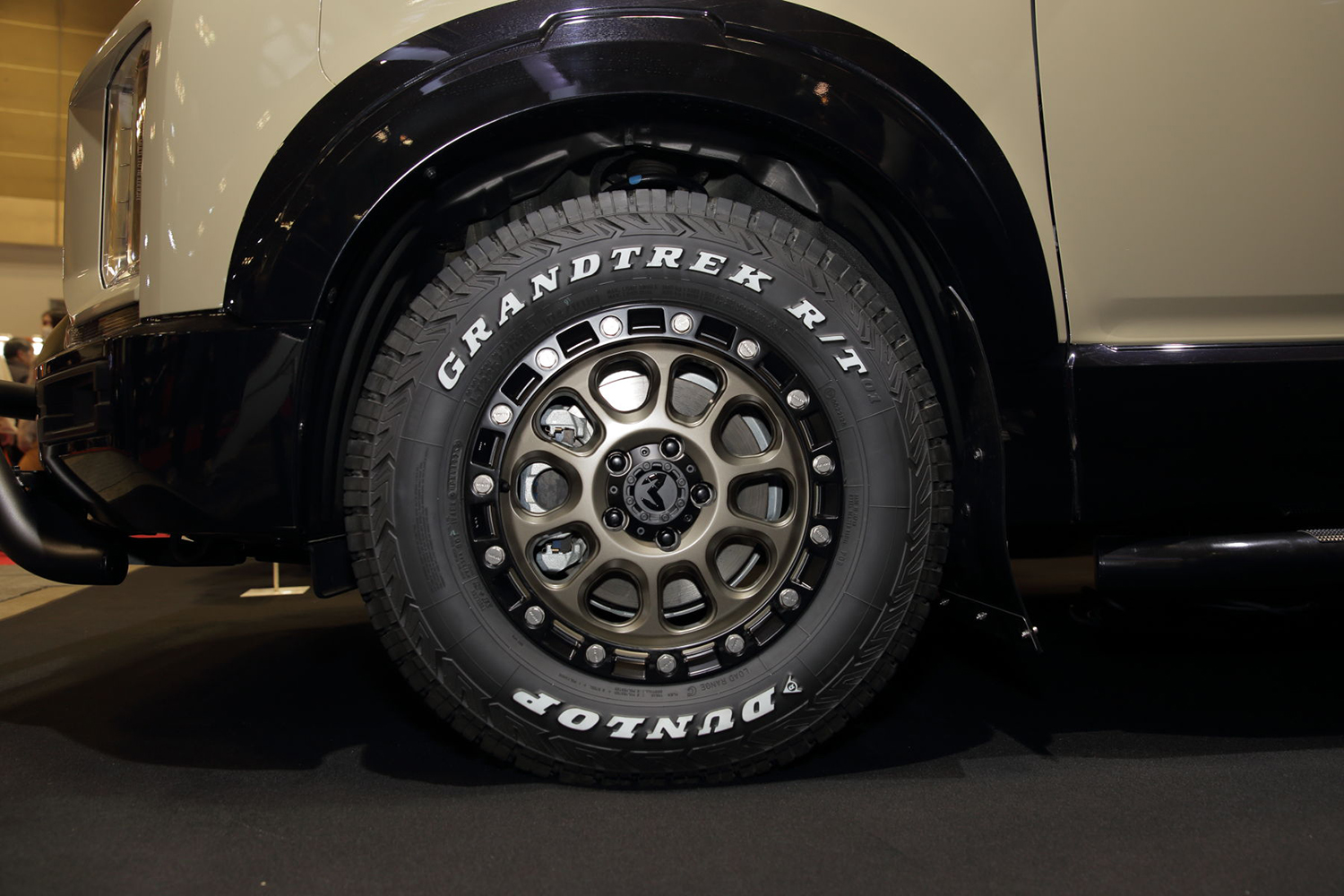 大阪オートメッセ2026 ダンロップブースの様子