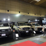 SUVのオシャレなら「グラントレック」！　超話題のオールシーズンタイヤ「シンクロウェザー」も並ぶダンロップの勢いがヤバい【大阪オートメッセ2026】