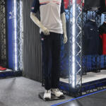 【画像】ミズノとクルマ業界との繋がりがますます太くなる！　HRCに提供するウェアの現物がついに登場【大阪オートメッセ2026】 〜 画像24