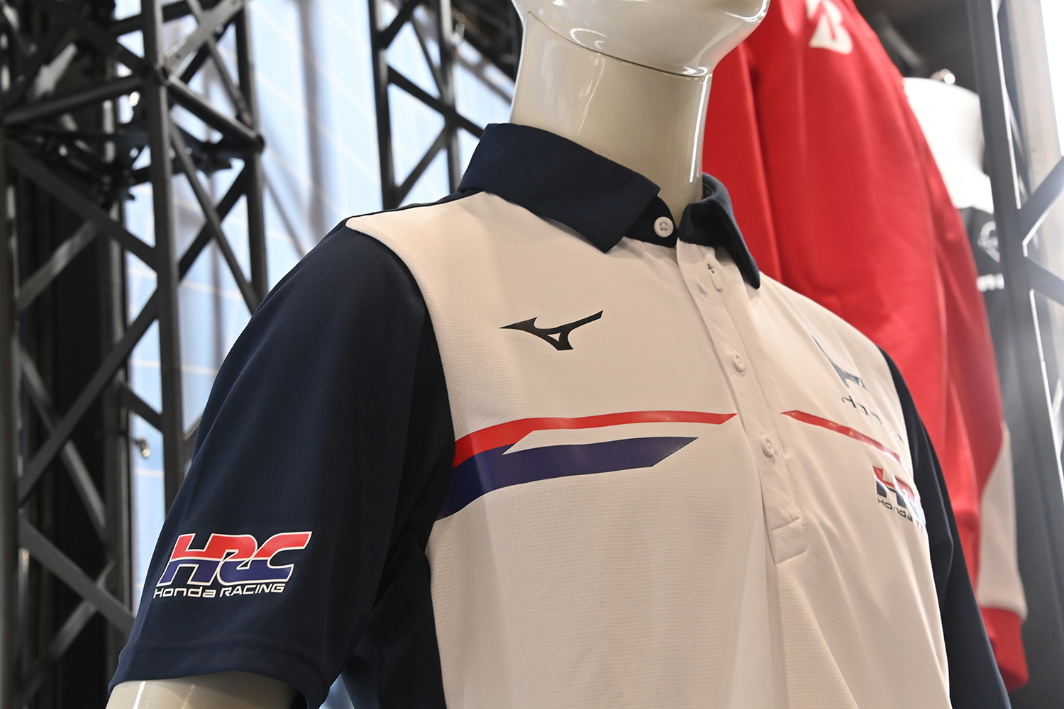 ミズノが手掛けたHRCのチームウェアを初公開！【大阪オートメッセ2026】 〜 画像27
