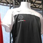 【画像】ミズノとクルマ業界との繋がりがますます太くなる！　HRCに提供するウェアの現物がついに登場【大阪オートメッセ2026】 〜 画像28