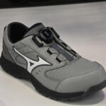 【画像】ミズノとクルマ業界との繋がりがますます太くなる！　HRCに提供するウェアの現物がついに登場【大阪オートメッセ2026】 〜 画像34