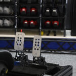 【画像】ミズノとクルマ業界との繋がりがますます太くなる！　HRCに提供するウェアの現物がついに登場【大阪オートメッセ2026】 〜 画像11