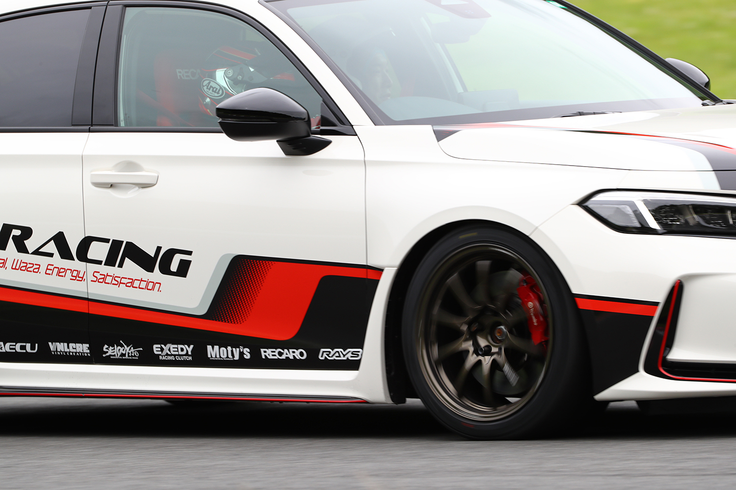 鍛造ホイールを使ったクルマのイメージ