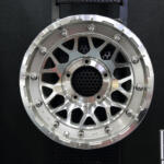 【画像】ミニバンもSUVもスポーツカーも足元はお任せ！　守備範囲の広さが武器のMIDが話題のホイールに新作を続々投入【大阪オートメッセ2026】 〜 画像4