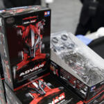 【画像】プロボックスも「パラダ」を履ける！　横浜ゴムブースに「パラダPA03」の新サイズ見参【大阪オートメッセ2026】 〜 画像3