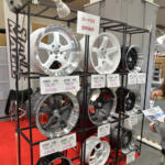 【画像】速そうなAMG GTを発見！……と思ったらなんか小さいぞ!?　ホイールメーカーの社長が趣味で作っちゃったAMG GT風カプチーノが驚愕のクオリティ【大阪オートメッセ2026】 〜 画像1