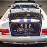 【画像】これAI画像じゃない？　違和感満点のダッジバイパーの「リムジン」レンタカーがヤバすぎる 〜 画像7