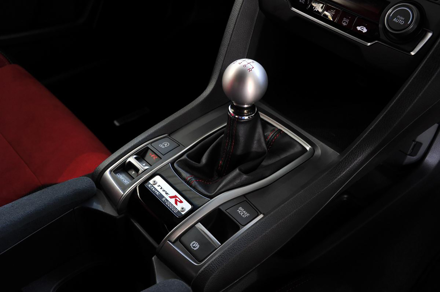 シビックタイプR（FK8）のシフトノブ