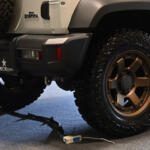 【画像】「ブロンコ」「ランクル」「ハイラックスチャンプ」に顔面整形……これぞジムニーの真骨頂！　ファンに刺さりまくる変身っぷりに脱帽【大阪オートメッセ2026】 〜 画像14