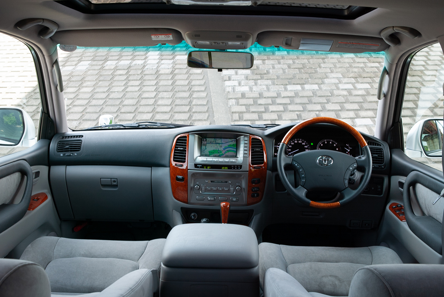 国産SUV界のゲームチェンジャー「ランドクルーザー100」の功績 〜 画像1