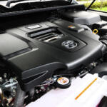 【画像】ガチの悪路走破性にセレブも乗りたい高級感をプラス！　ランクルが高級SUVの称号を手に入れた「100系」とは 〜 画像22