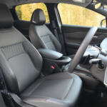 【画像】【試乗】日本の道に合わせ込んだ見事なスムースさ！　新型リーフはEVならではのメリット全開の１台だった 〜 画像44