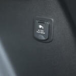 【画像】【試乗】日本の道に合わせ込んだ見事なスムースさ！　新型リーフはEVならではのメリット全開の１台だった 〜 画像15