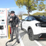 【画像】【試乗】日本の道に合わせ込んだ見事なスムースさ！　新型リーフはEVならではのメリット全開の１台だった 〜 画像53