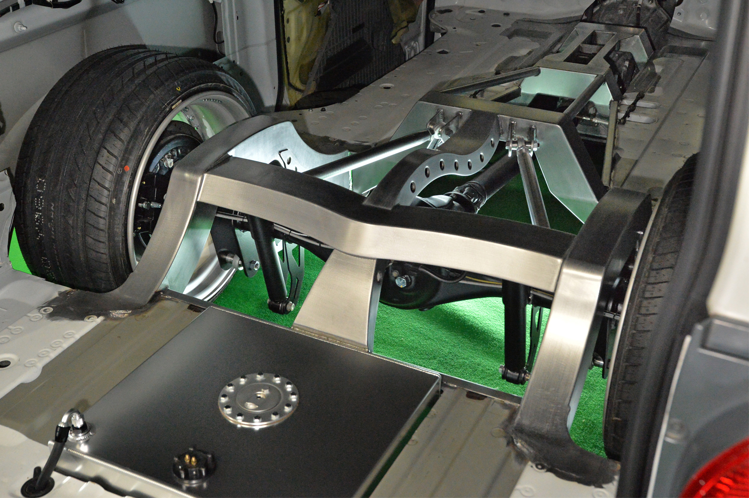 大阪オートメッセ2026に展示されていたAMENDのハイエース 〜 画像4