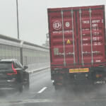 【画像】一般道でも高速でも「右車線を走るトラックが邪魔」の声はわかる……だが乗用車にいじわるされるトラックドライバーの声も聞いてくれ 〜 画像3