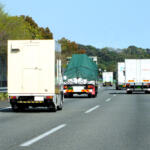 【画像】一般道でも高速でも「右車線を走るトラックが邪魔」の声はわかる……だが乗用車にいじわるされるトラックドライバーの声も聞いてくれ 〜 画像6