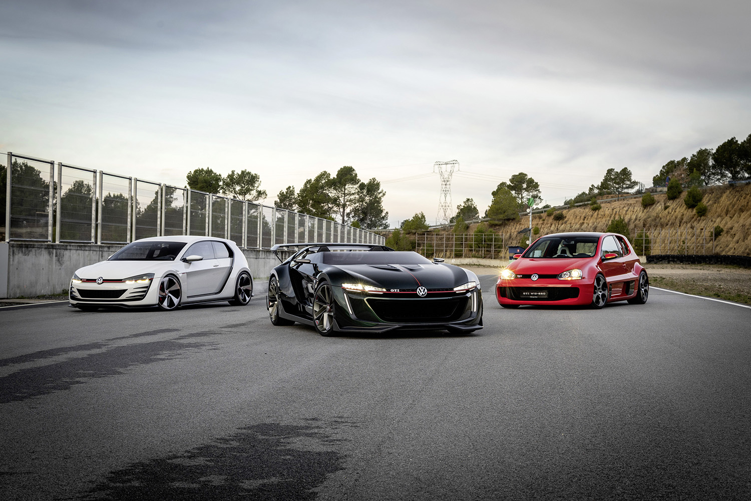 ゴルフGTI誕生50周年にあわせて歴代の激速コンセプトカーが再集結