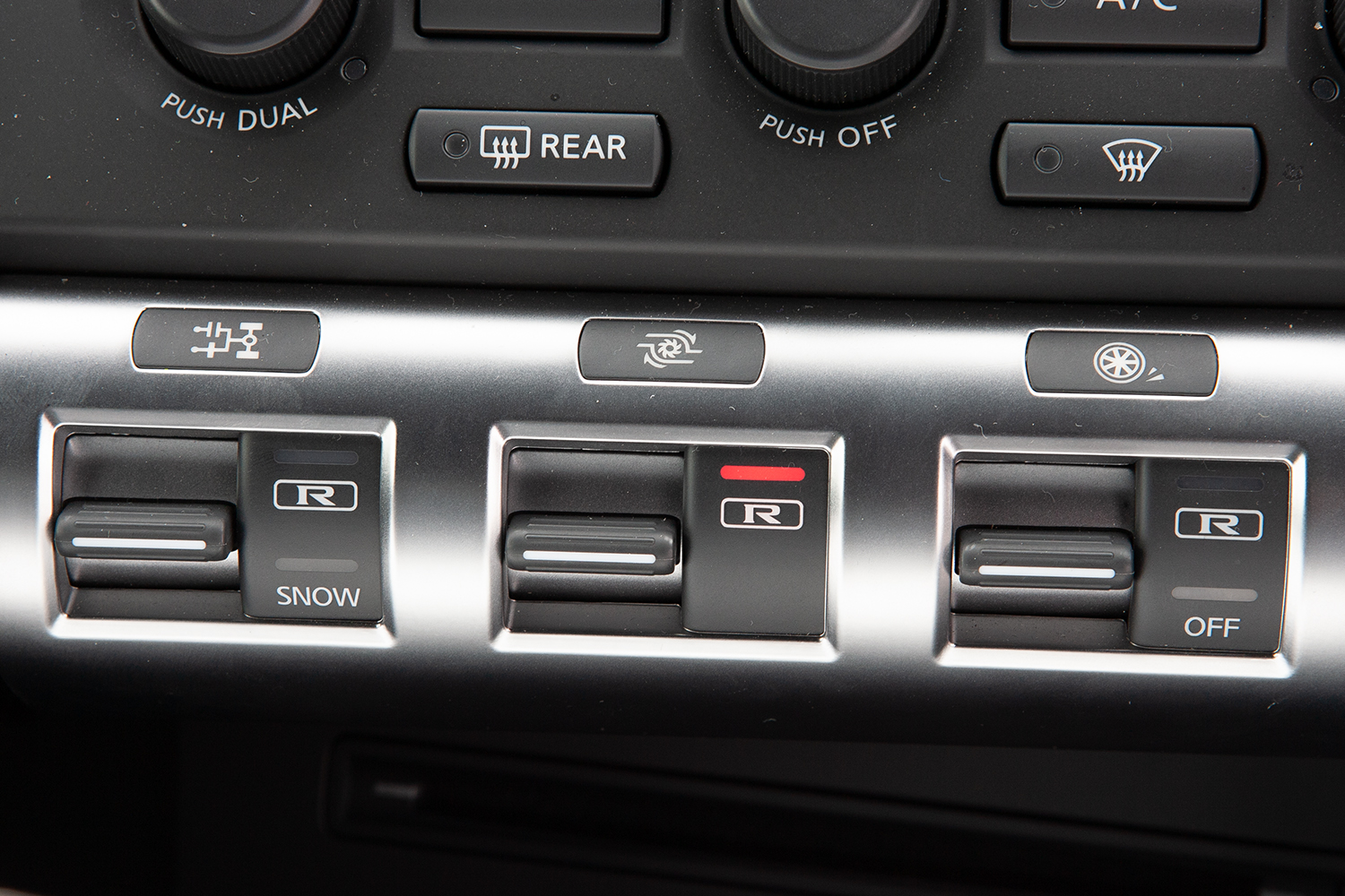 R35GT-R スペックVのスイッチまわり 〜 画像45