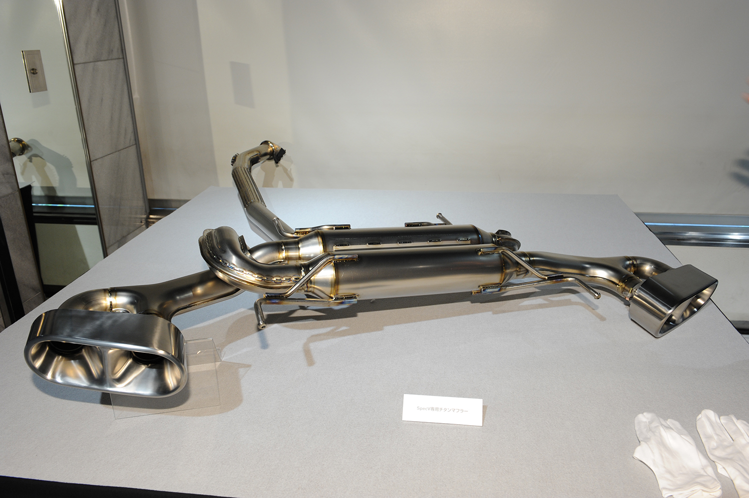 ブレーキだけで400万円以上する知る人ぞ知る超弩級モデル「R35GT-R スペックV」の狂気 〜 画像25