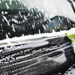 【画像】走れば走るほどクルマのボディに鉄が刺さるってどういうこと？　除去しないとどんどんクルマが傷んでいく「鉄粉」対策とは 〜 画像10