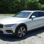 【画像】世は「大クロス時代」！　クルマを売るための魔法の言葉「クロス」ってなんだ？ 〜 画像1