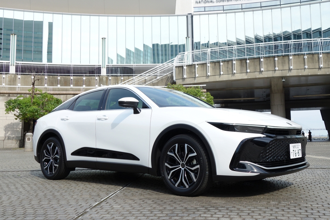 トヨタ・クラウンクロスオーバーのフロントスタイリング