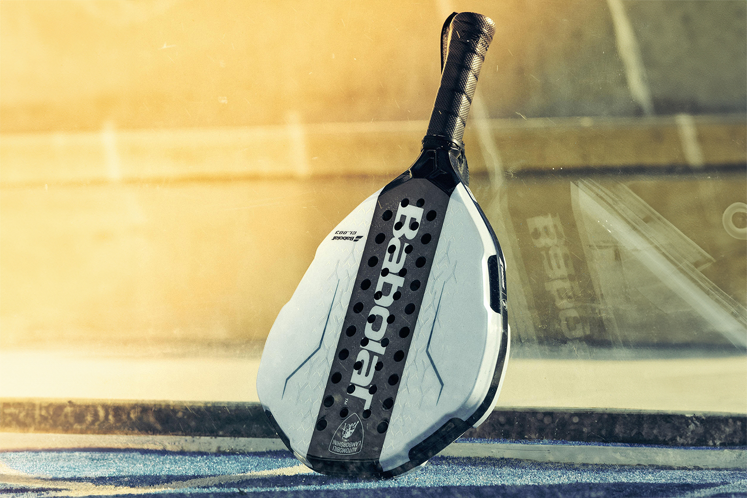 ランボルギーニのパデルのラケット「BL003」