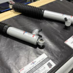 スマホで足まわりも操る時代へ！　KYBが開発したショックアブソーバーの減衰力調整をアプリで可能にした新システムが可能性にあふれてた