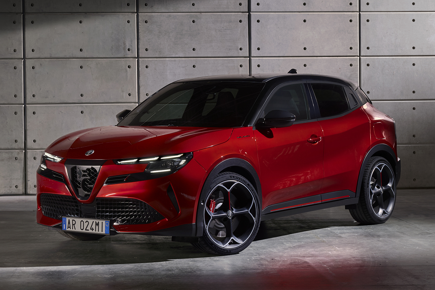 アルファロメオ・ミラノのフロントスタイリング