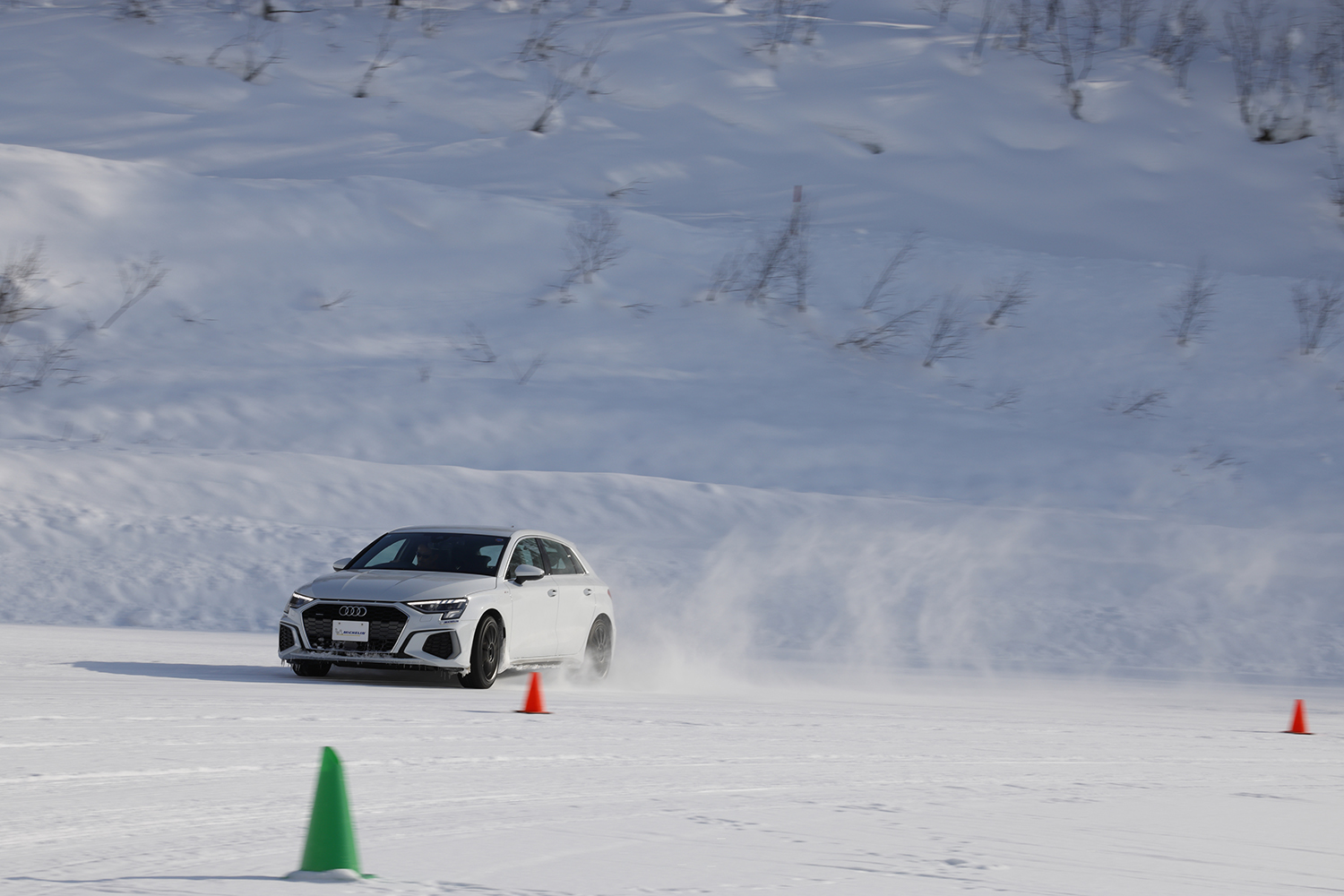 ミシュランなら"氷も走れる夏タイヤ"を造り出してしまうかもしれないと感じさせるクロスクライメート3とクロスクライメート3スポーツ 〜 画像11