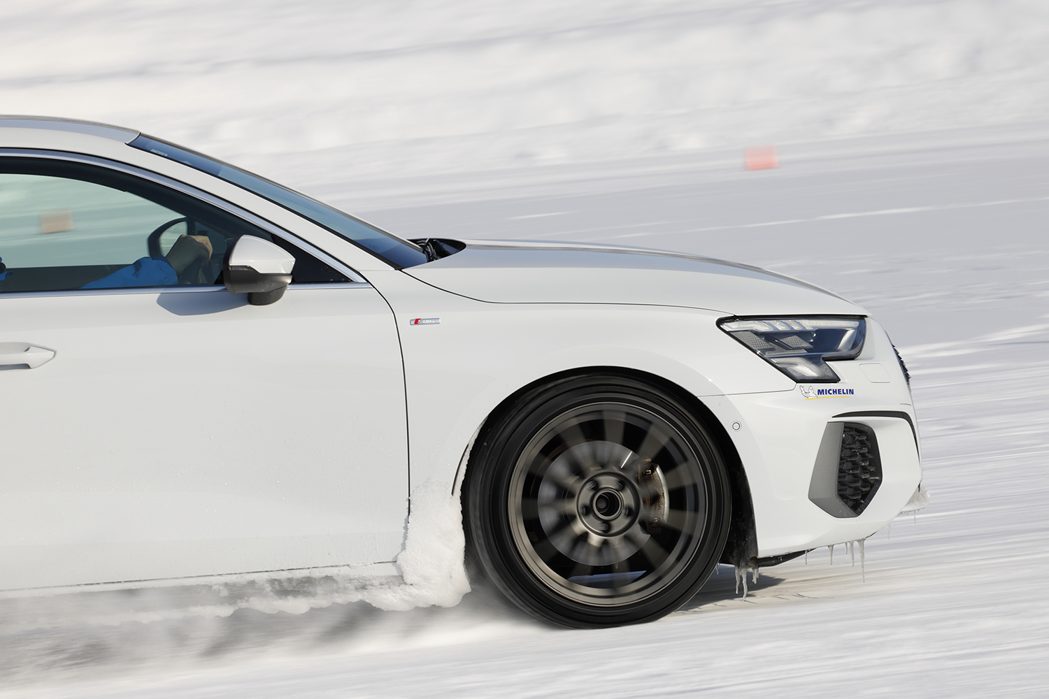 ミシュランなら"氷も走れる夏タイヤ"を造り出してしまうかもしれないと感じさせるクロスクライメート3とクロスクライメート3スポーツ 〜 画像12