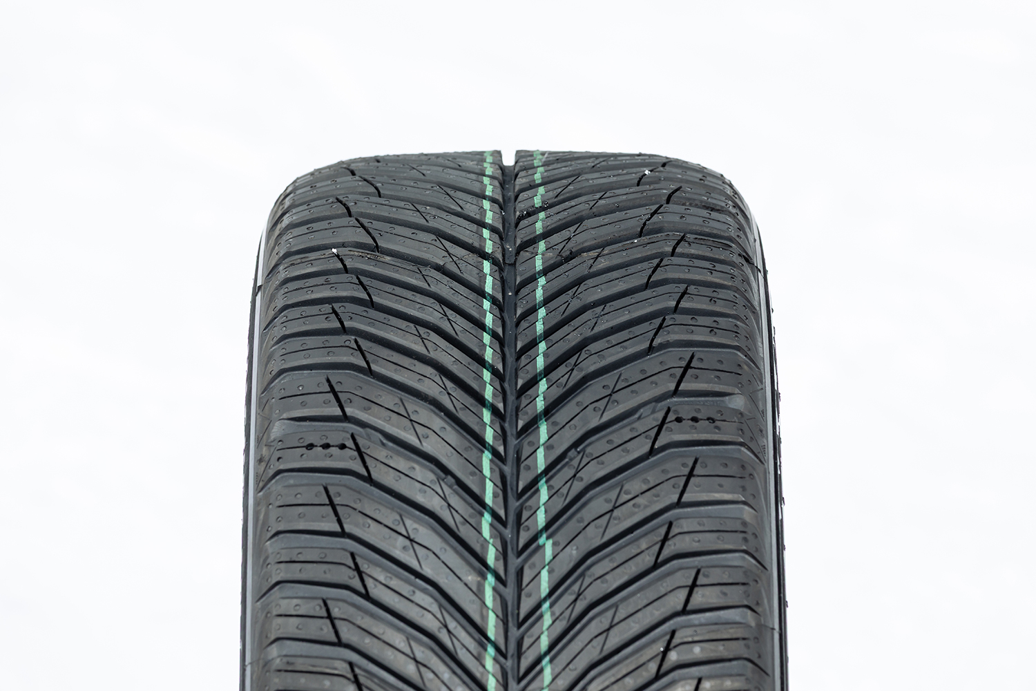 ミシュランなら"氷も走れる夏タイヤ"を造り出してしまうかもしれないと感じさせるクロスクライメート3とクロスクライメート3スポーツ 〜 画像21